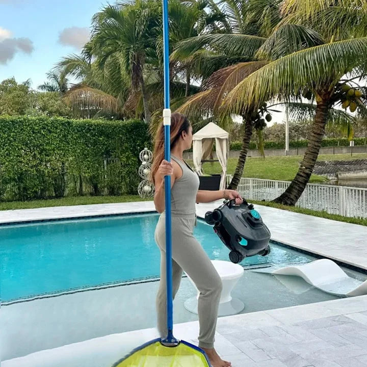 BlueCurrent™ Smart Pool Cleaner